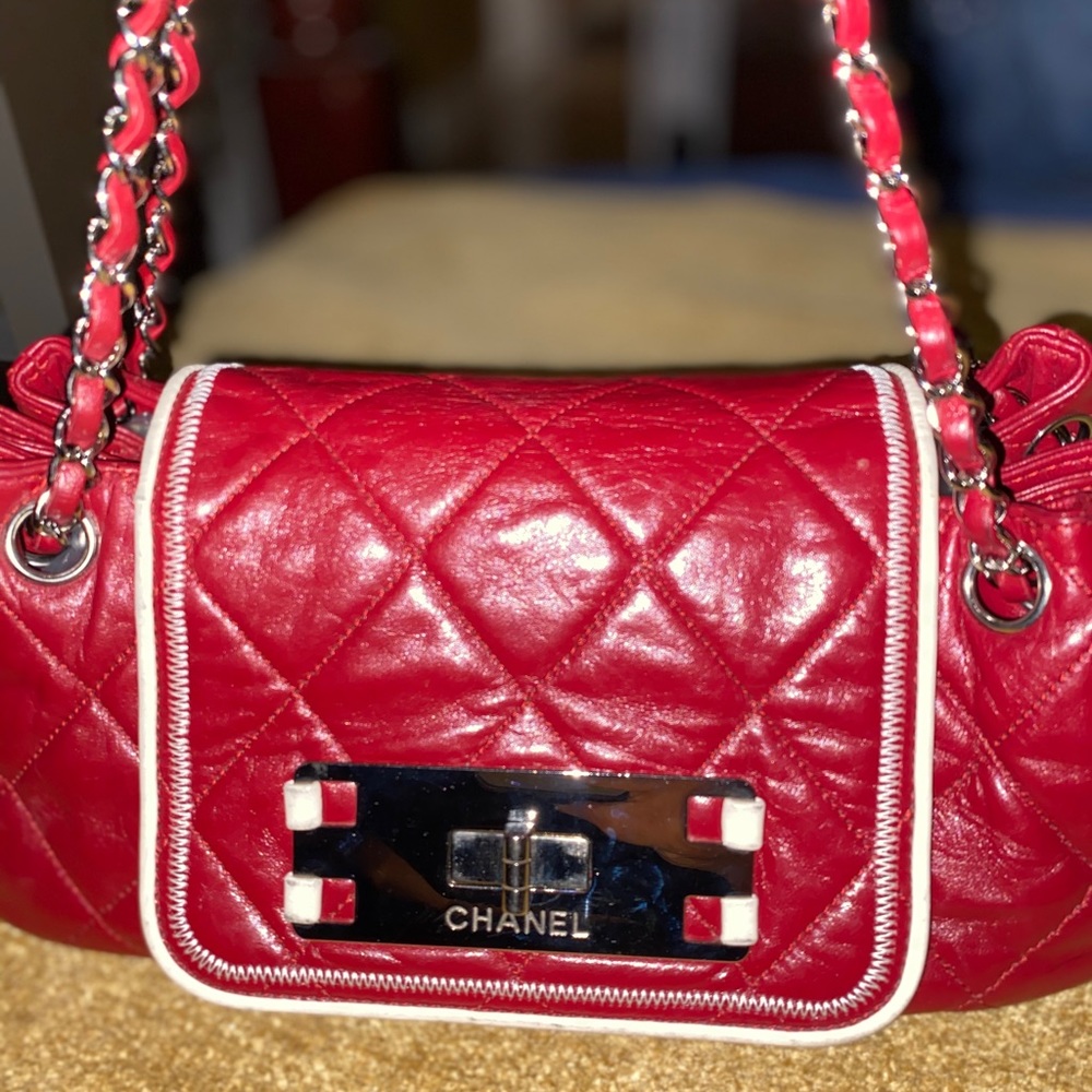 ***SOLD***Authentic Chanel burgundy bag